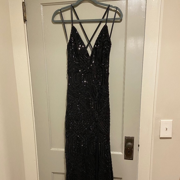 Prom/evening dress Black sequin low back v-neck - Picture 1 of 9
